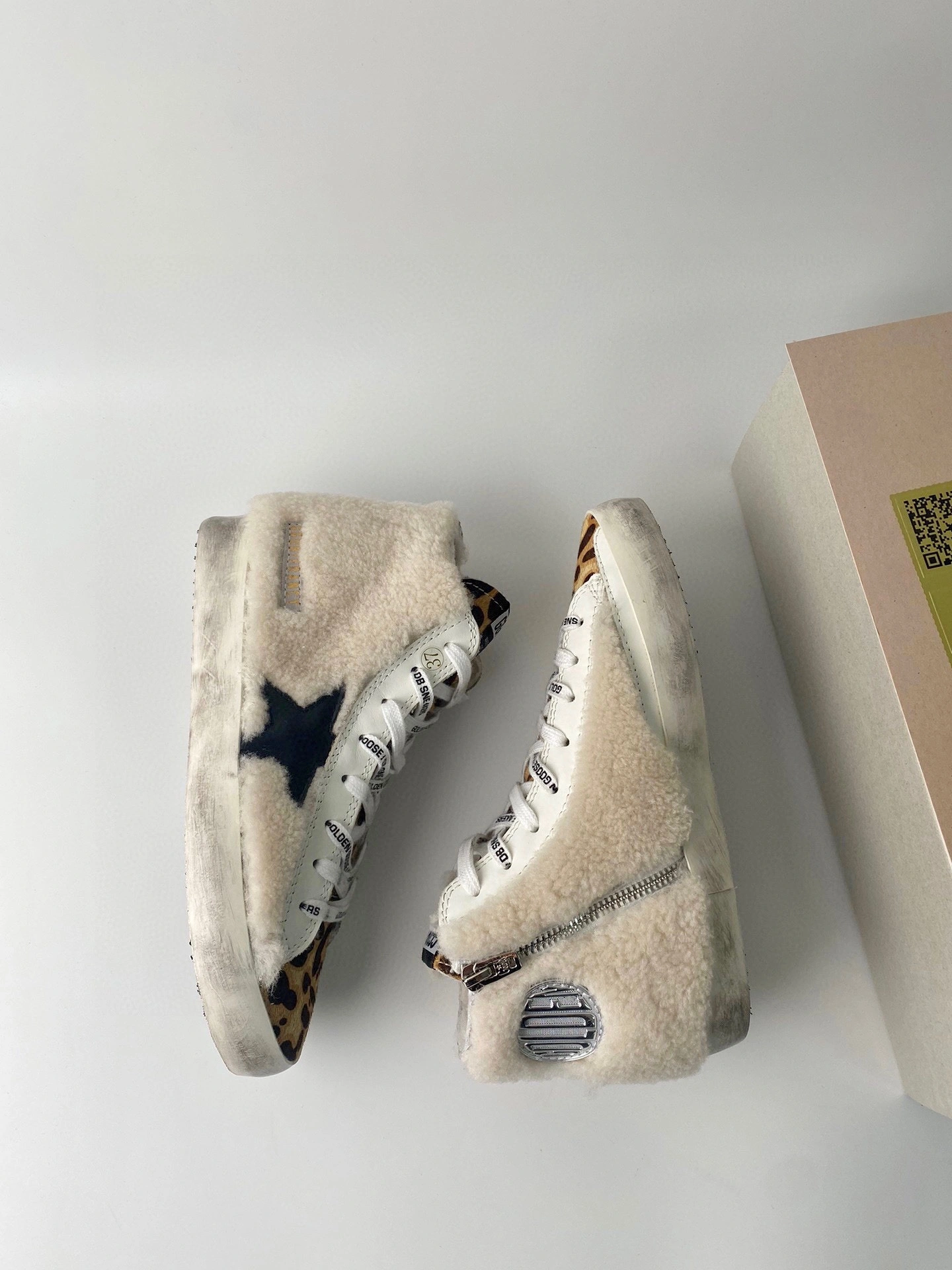 COCO-- 6642 GWF00113.F000469.80391 Franco sheephide wool item:E-X018I2328